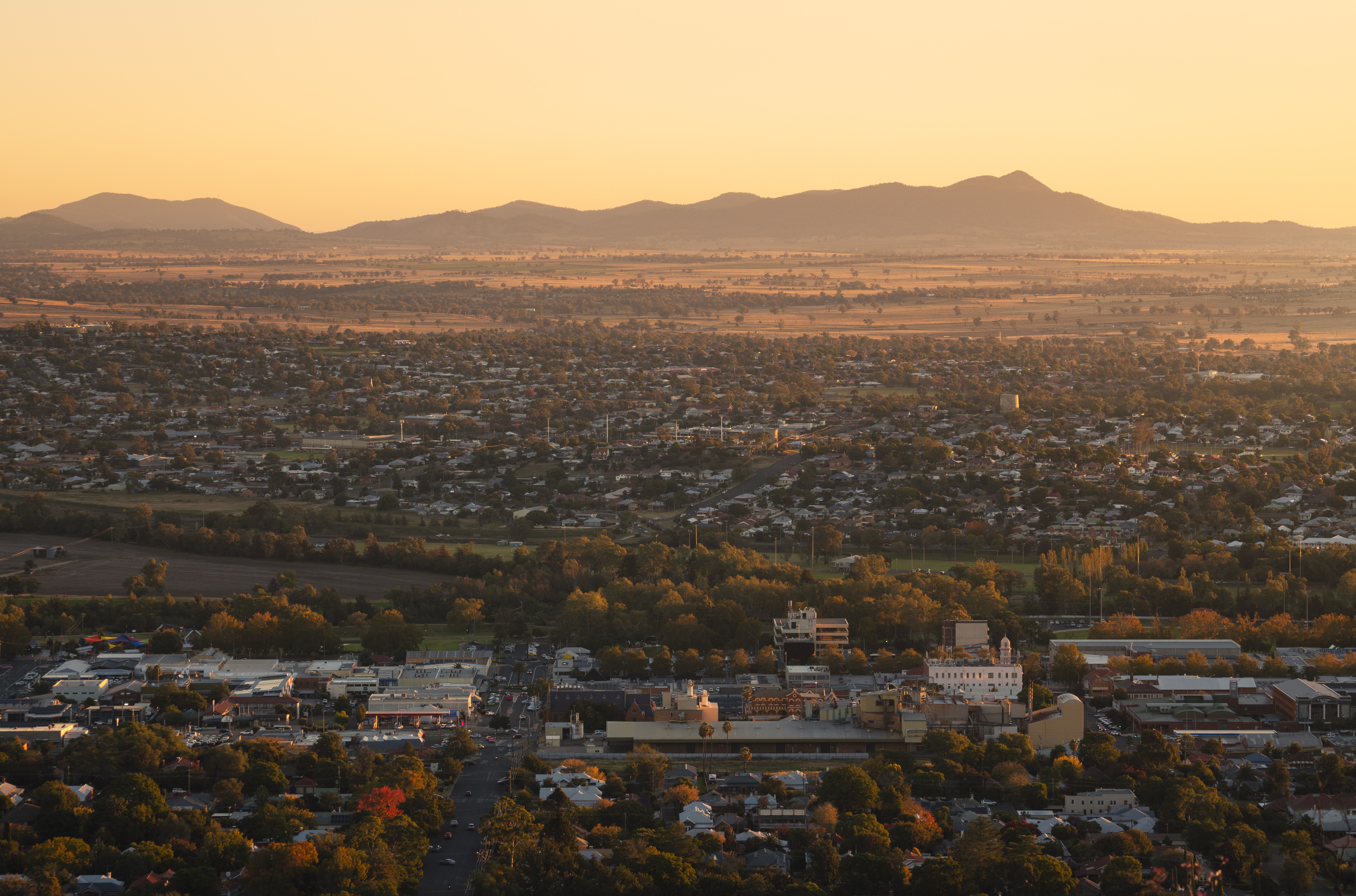 An image of Oxley Scenic Lookout in Tamworth at Sunset